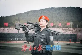 “铿锵玫瑰”：一位女特警的十二年淬炼之路图片