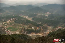 【每日一图@湖南】登顶衡阳县这个小众的景区，待到山花烂漫时去打卡吧图片