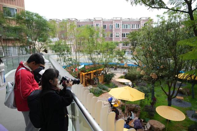 昆明翠湖城市绿道开放，620米的空中栈道串联起民生温度与城市风情