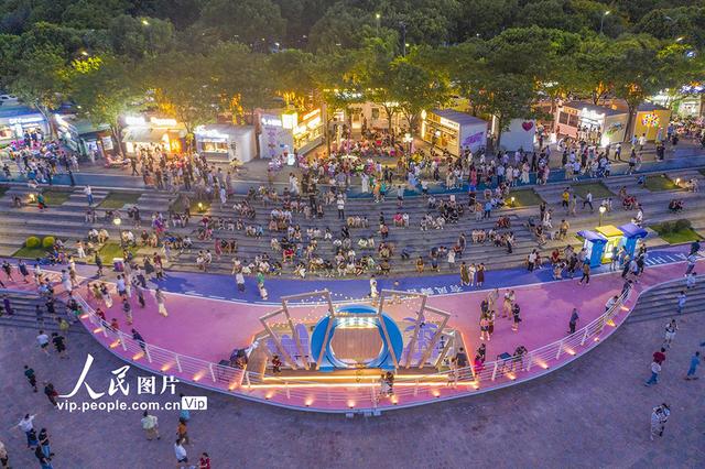 浙江长兴：夏夜乐游太湖畔
