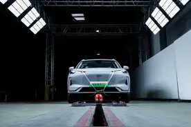 模拟用户用车极端场景，吉利银河E5挑战超国标“串联试炼”图片