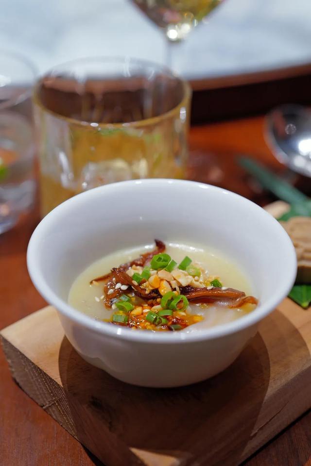 飞昆明吃几顿饭