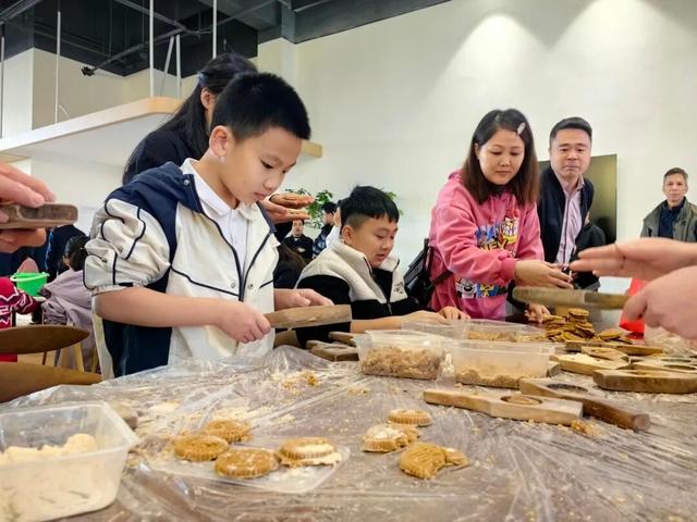 快来泡温泉！这个高速服务区正式开门迎客