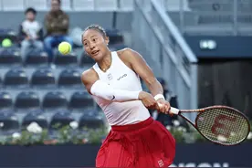 WTA1000罗马站｜郑钦文1:2不敌高芙，无缘首进女单决赛图片