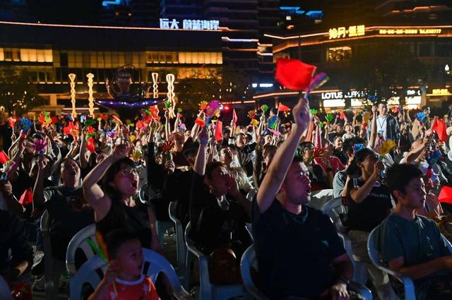 绵阳国庆文旅市场热力全开：398万游客畅游，综合收入41.24亿元