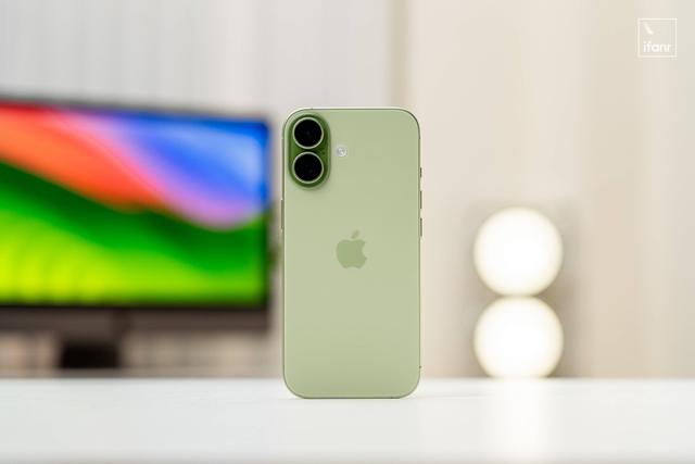 iPhone 17 系列首发评测：你这是典型的「安卓」iPhone