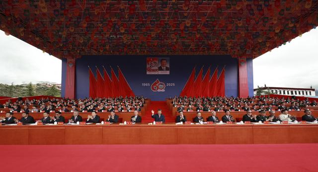 总书记西藏行｜记者手记：看着北斗星走不迷路，跟着共产党走会幸福
