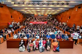 中国台湾老兵纪录电影《日暮·归乡》首映图片