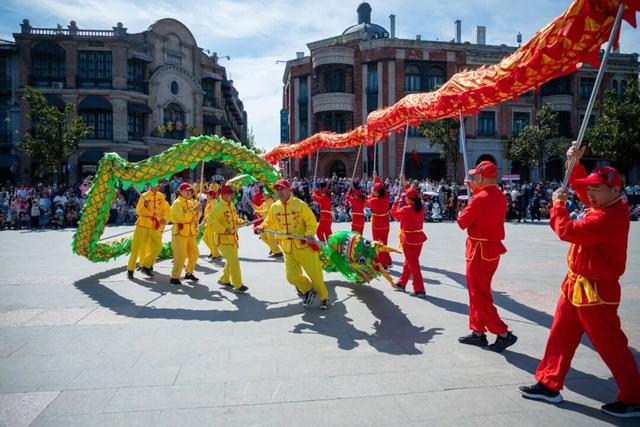 十一来台儿庄古城，共赴热血红色演艺之约！