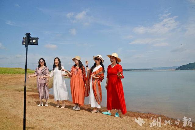 寻美京山：惠亭湖的夏日风情