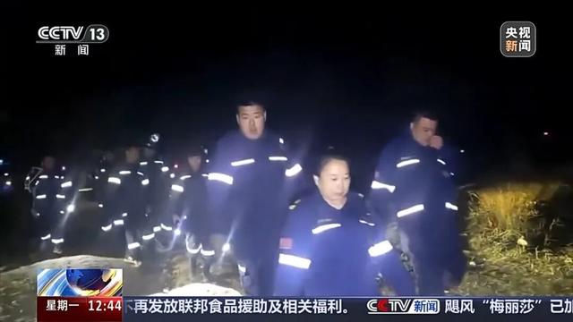 “大大你别难过！”民警搜寻三天两夜后掩面痛哭，4岁女孩一句话让他破防→