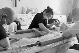 洗澡轻松搞定 老人“沐浴”幸福时光图片