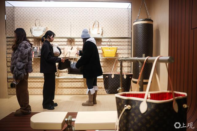 武康路百年老洋房焕新，打造“旅行艺术”主题空间