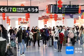 三亚凤凰国际机场单日旅客吞吐量连续5天突破8万人次图片