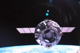 天舟七号货运飞船已受控再入大气层图片