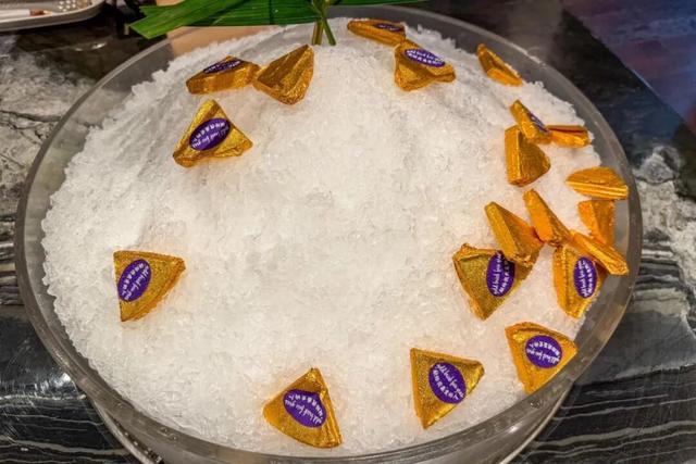 洲际行政酒廊的天花板，是这家？