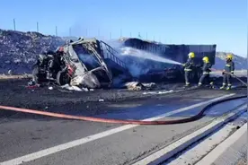 卡车司机出事故去世，卡友自费护送其骨灰回家 全国爱心卡友和网友捐款14万余元图片