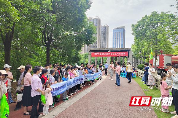 5公里，一群人，一颗心，助残日徒步赛温情“开走”