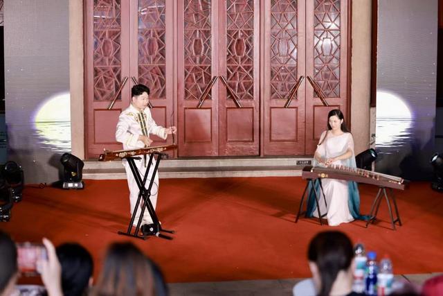 碧潭赏月，诗意观演！中秋夜武汉东湖听涛共赴“超月想象”