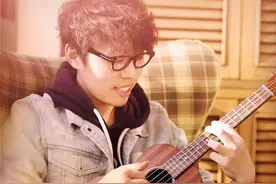 记在上海20年的街头艺人罗小罗：他的歌声里有这座城的暖图片