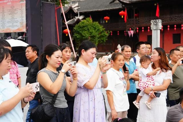 这个双节！彭水燃爆了！