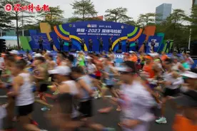 直击高燃现场！2023“深马”鸣枪开跑！图片