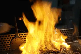 火焰的科学：火能燃烧或熔化一切吗？图片