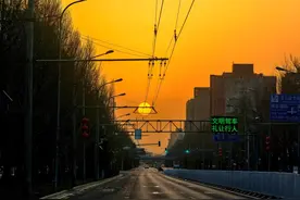 北京今天最高气温26℃，未来三天多大风天气图片