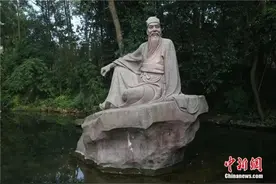 大文豪苏轼，为啥被称为“宝藏文学家”？图片