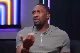 大将军谈防守一阵：选5名大个太懒了 防守最简单就是蹲后面帽后卫图片