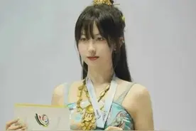 夺冠！济南19岁女生，冲上热搜图片