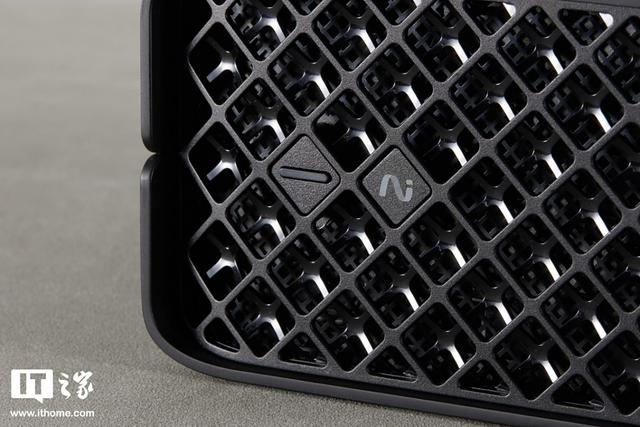 惠普 Z2 Mini G1a 迷你 AI 工作站评测：小身材，大 AI