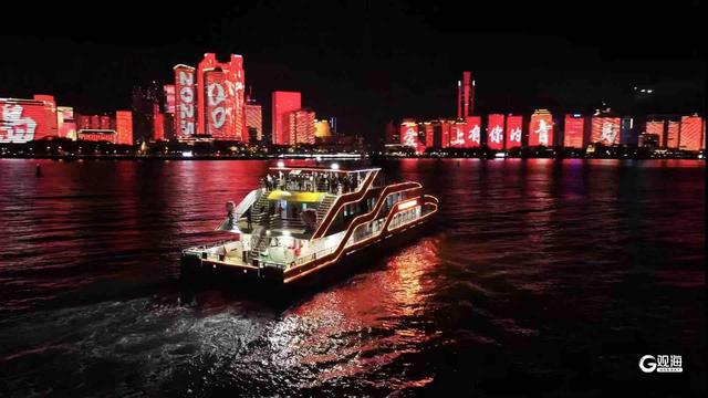 夜游浮山湾，APEC嘉宾点赞“海上看青岛”