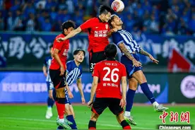 中超联赛：武汉三镇主场战平长春亚泰图片