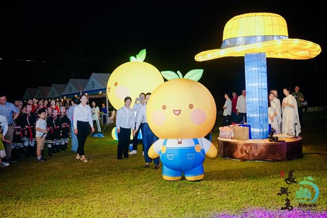 长兴镇农文旅活动昨晚开启，橘夜星河点燃乡村经济，夜游竟能这样玩
