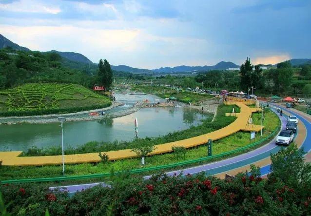 天虹玉带绕青山 一路风景一路歌——临朐旅游公路铺就幸福发展路