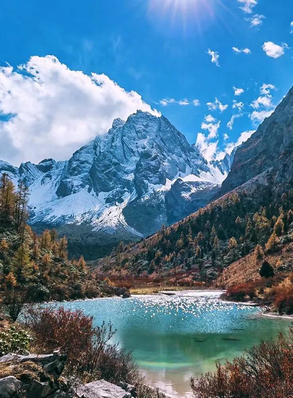 青睐绵阳 ‖ 雪山彩林上线！去平武王朗赴一场金秋视觉盛宴~