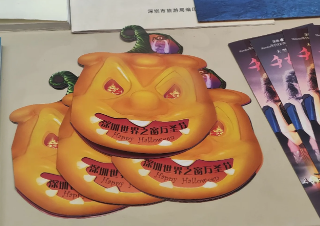 深圳博物馆玻璃罩里的这些“破烂”，看哭千万打工人！