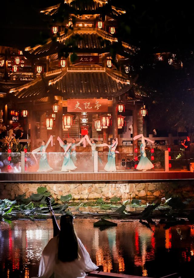相当“有意思” 这个暑期龙岗文旅有点“火”