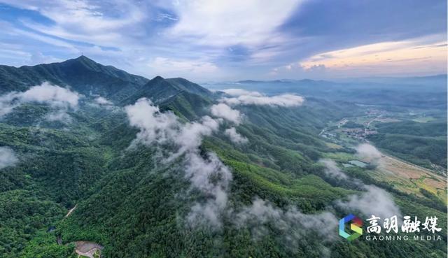 佛山第一峰焕新颜！皂幕山靠“多元体验”强势出圈