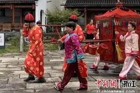 浙江东阳创新移风易俗形式 节俭婚庆成新风尚图片