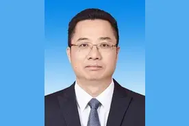 “70后”副省长赴京履新，出任国务院副秘书长图片