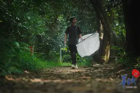 相·见｜广州“知蛛侠”，在校园里发现新物种图片