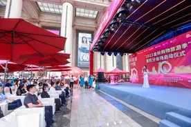 环球港迎来十岁生日，它依然是上海客流量最高的商场之一图片