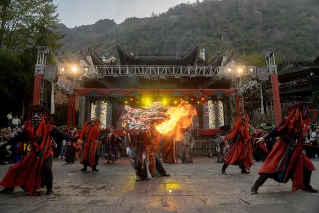 这才是真·沉浸式过冬！望仙谷NPC已就位，等你来飙戏