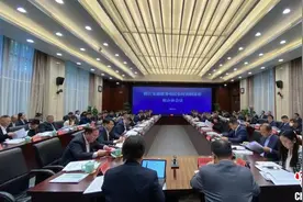 全国首笔鲟鱼活体抵押贷款签约 解决银行“不敢贷”问题图片