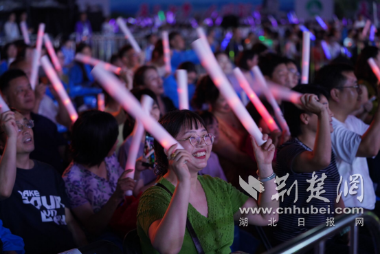 星河筑梦·家国同心 2025年全国“我们的节日·七夕”主题文化活动在郧西启幕