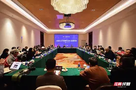 AI时代文学走向何处？作家学者共话人工智能与文学未来图片