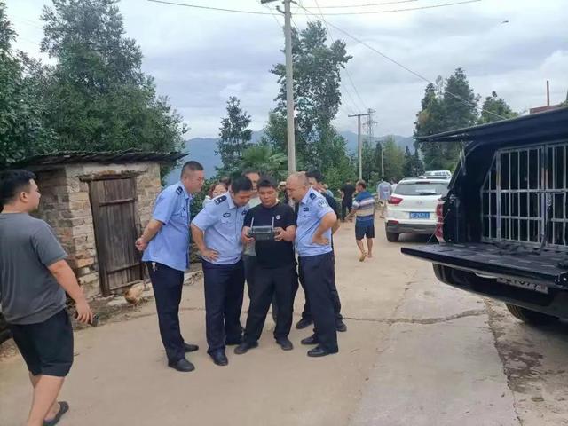 湖南新邵突然失踪的2岁女孩平安找到，当地公安：在距离家1公里外的山林石缝中发现