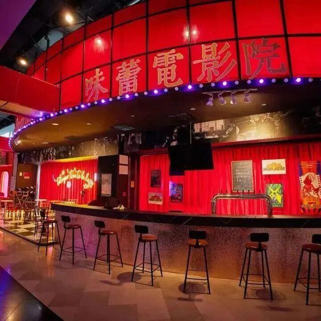 返程路上翻“朋友圈”，西城的快乐跳出屏幕
